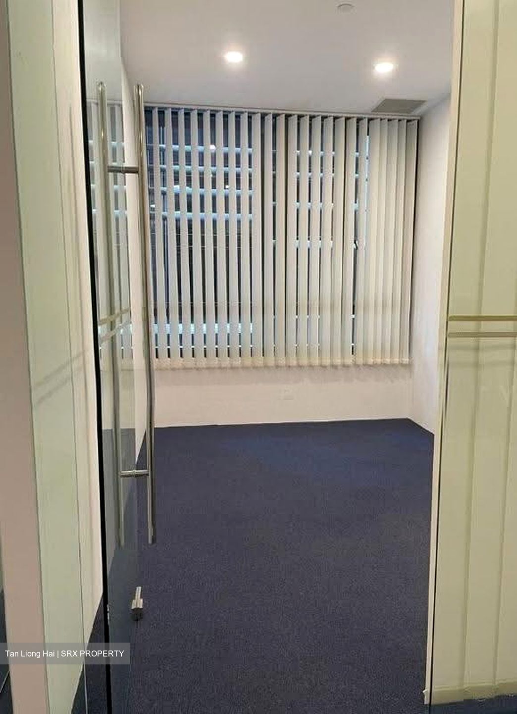 PLUS (D1), Office #628752731